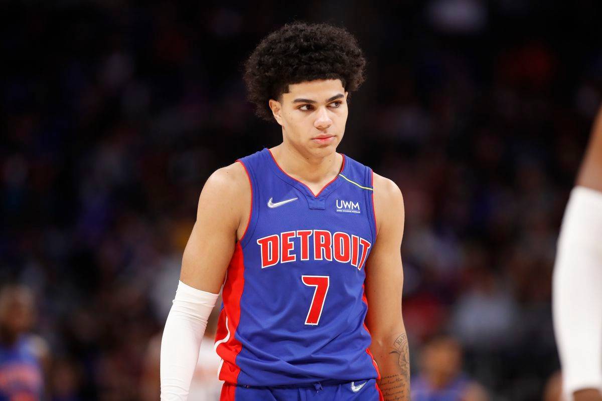 冲刺阶段突围战来临；底特律活塞围绕荷甲刷新队史纪录；态度坚定；团队化学反应显著